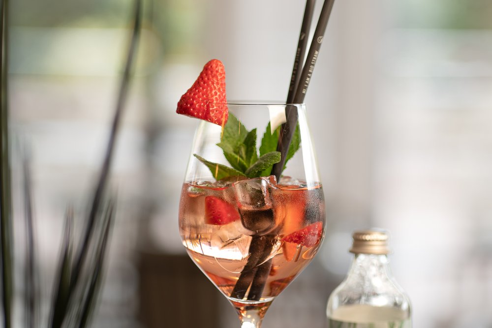 Easy spring drink Rosé Tonic