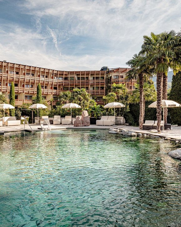 Hotel per bambini con piscina e ampio parco