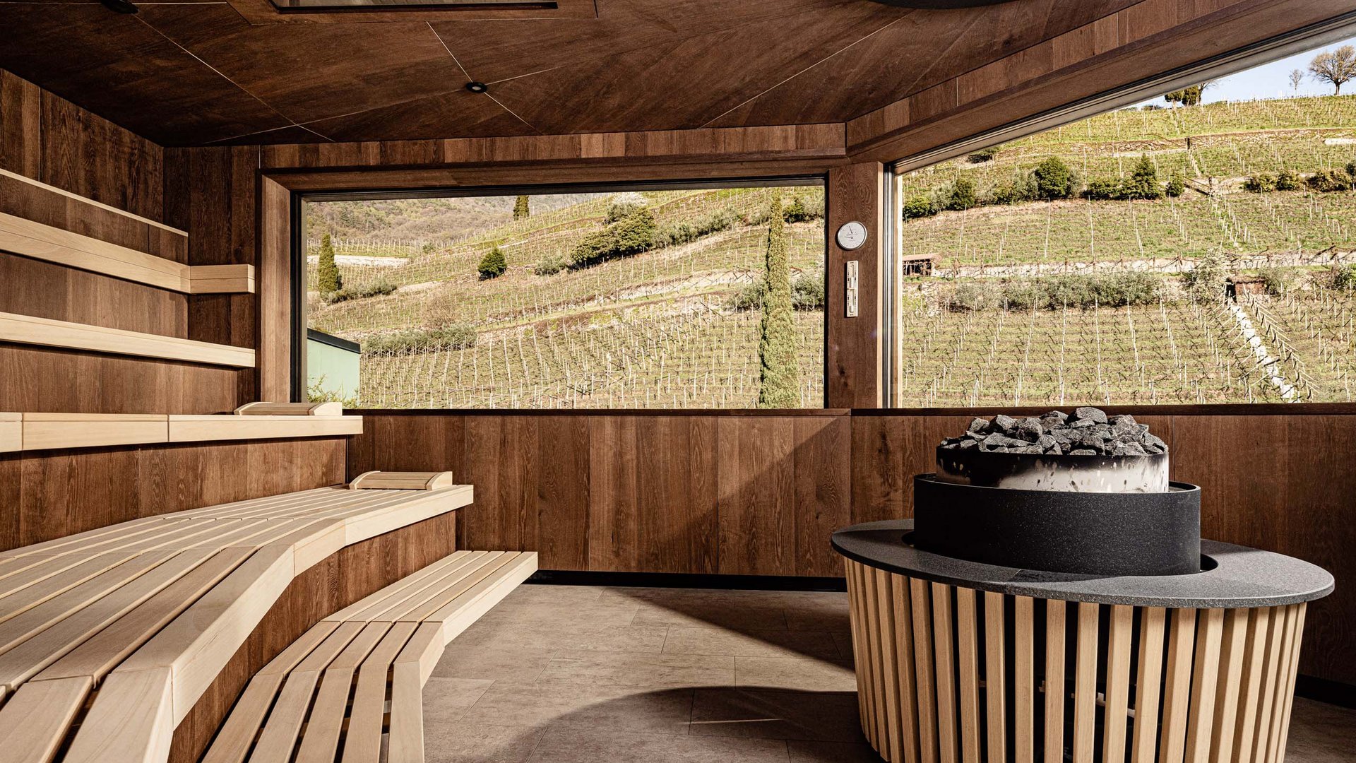 A spa hotel with day spa near Bolzano for sauna lovers