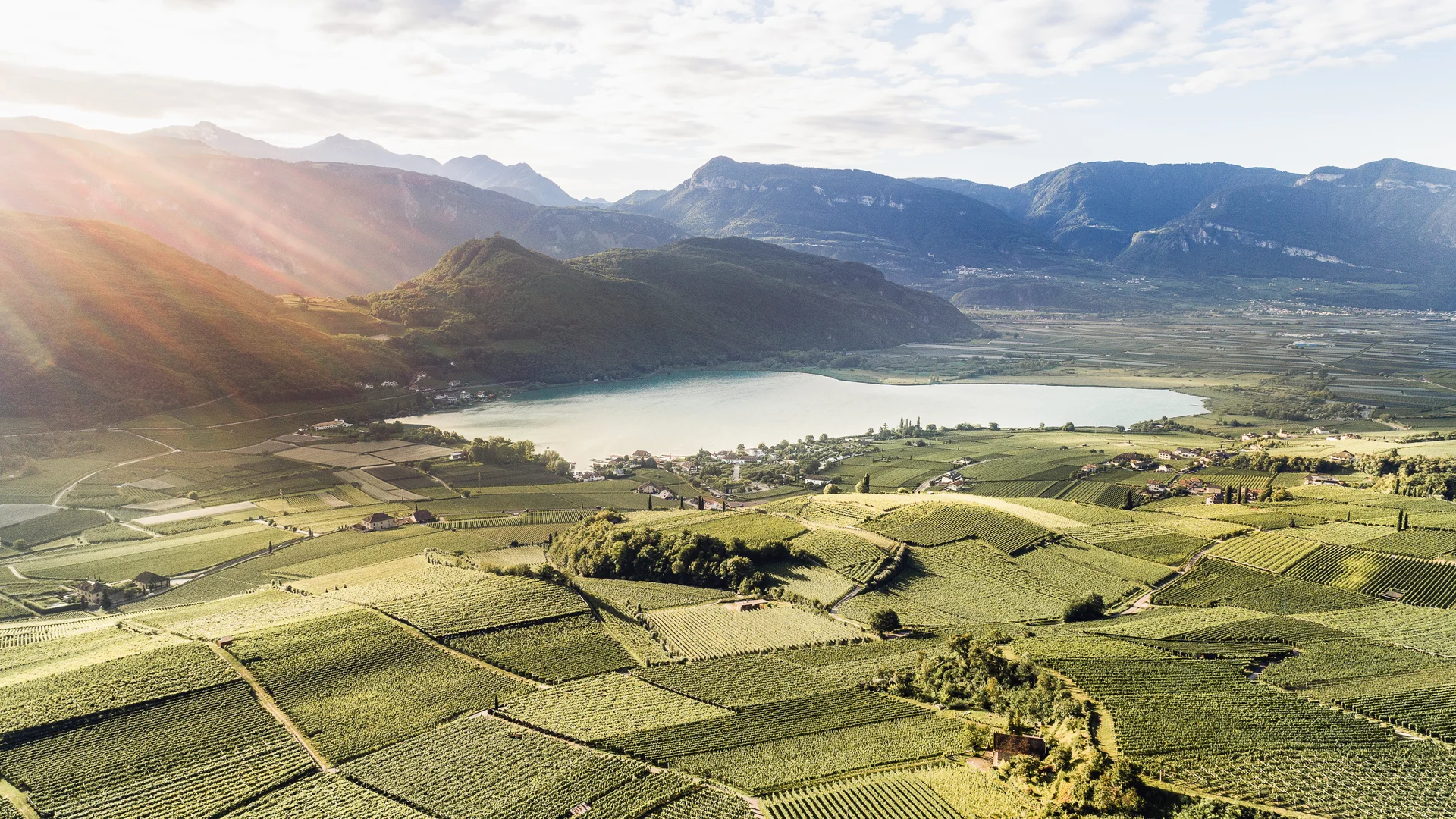 Wassersport Hotel Südtirol: Aktivurlaub am Kalterer See Wassersport Hotel Südtirol: Aktivurlaub am Kalterer See