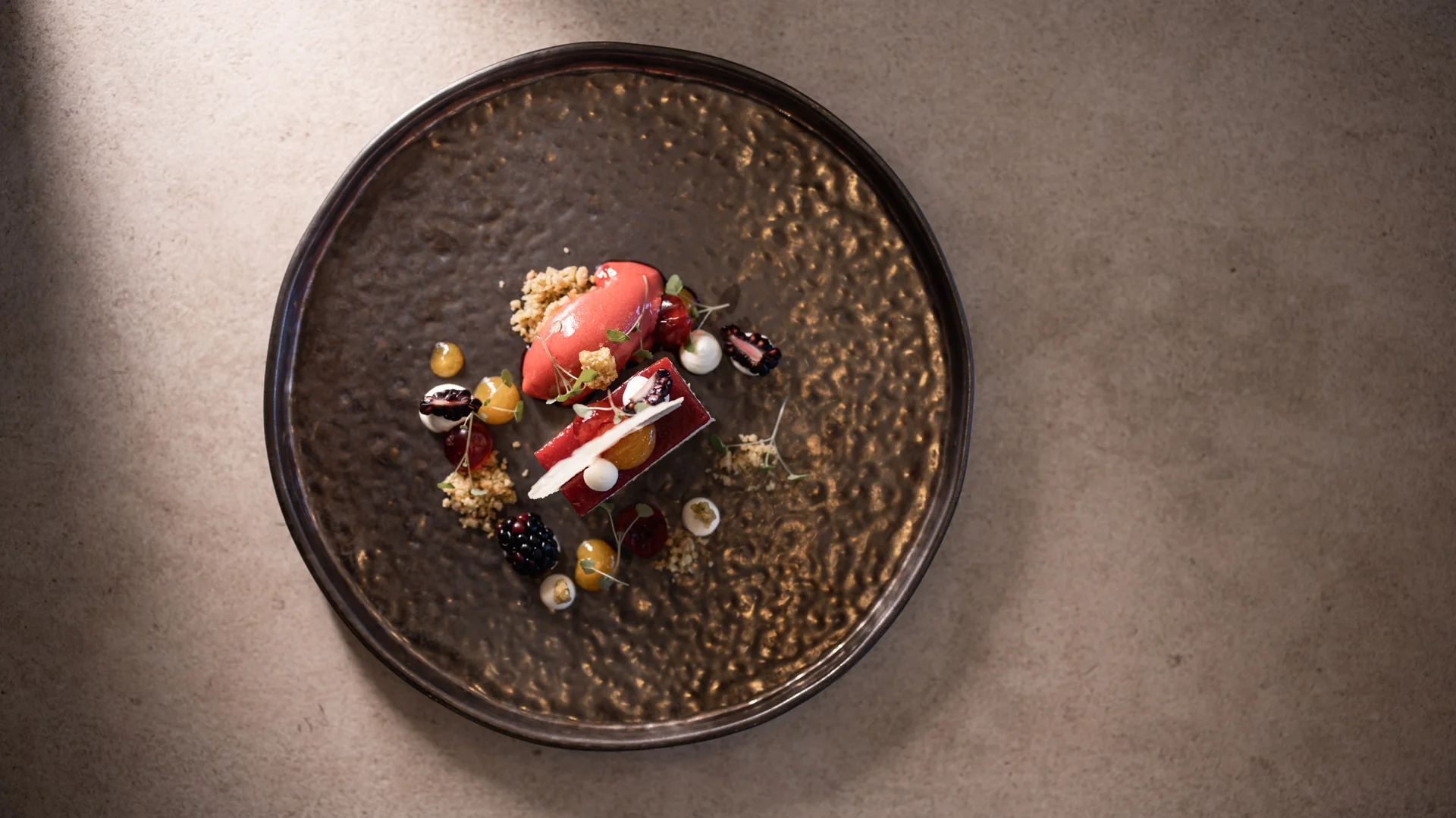 SEELEITEN Lake Spa Hotel: Ihr Wellnesshotel in Südtirol Dessert Gourmet Luxushotel SEELEITEN