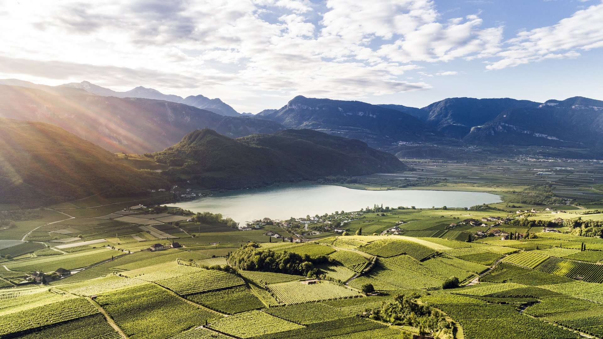 Sights to see around Lake Caldaro, Italy